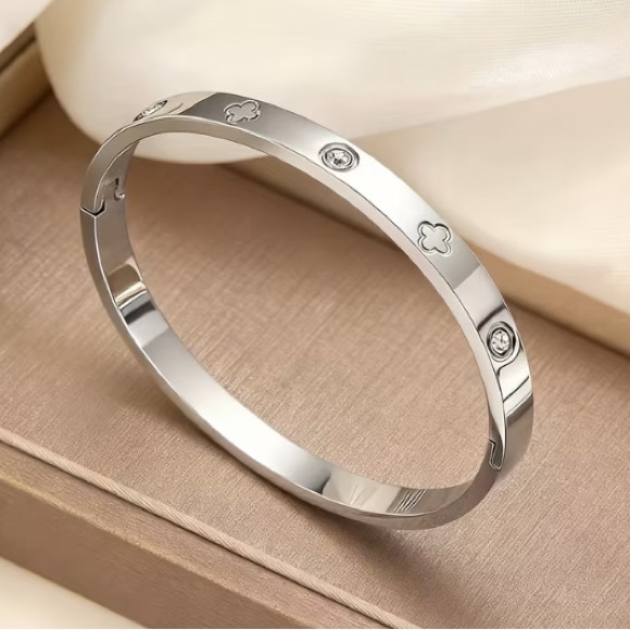 Jewelry - Four Leaf Clover and Cubic Zirconia Silver Stainless Steel Bangle Bracelet